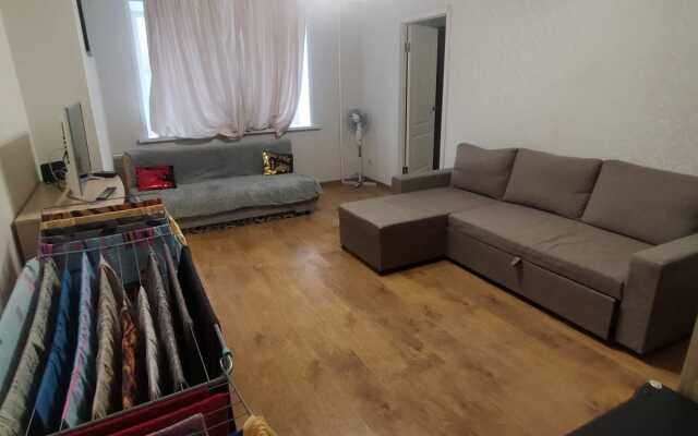 Na Revolyutsii 3/1 Apartments