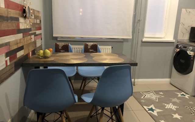 Квартира Варшавская 80 м