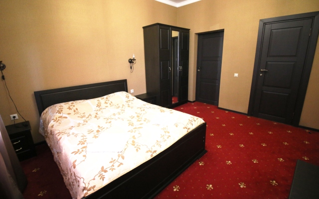 DzhaNat Hotel