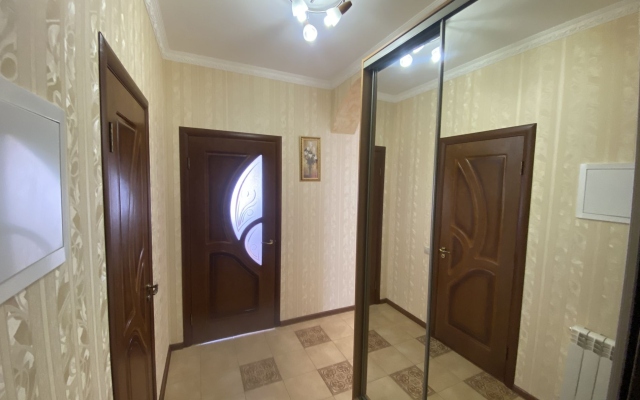 Апартаменты 201 Колхозная 9