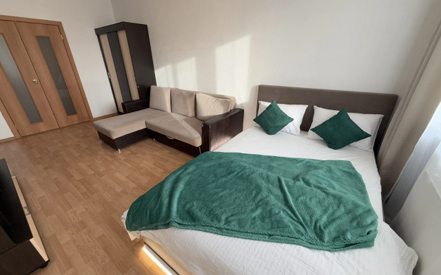 Na Tsiolkovskogo 57 Flat