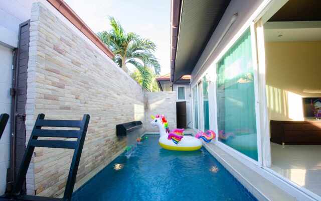 Pattaya Pool Villa