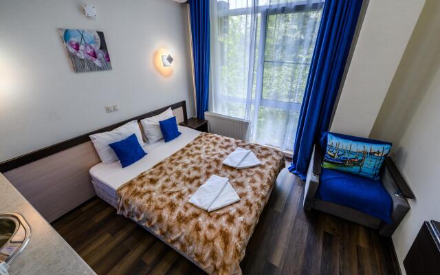 Oplot - Razumnaya romantika 14 Apartments