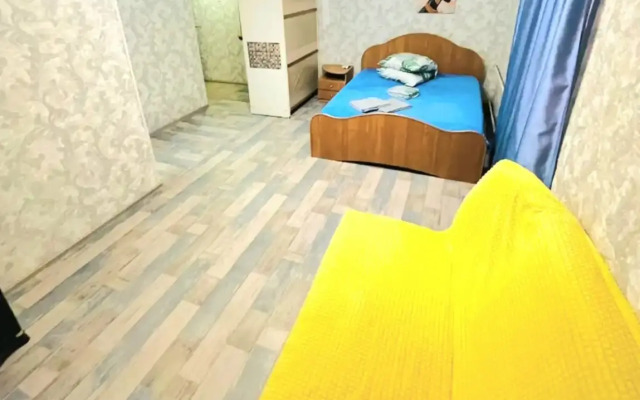 Na Olega Koshevogo 7 Apartments