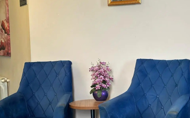 Hotel Grand Mirror