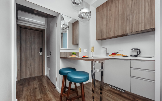 Na Ulitse Luchezarnaya 1A Flat
