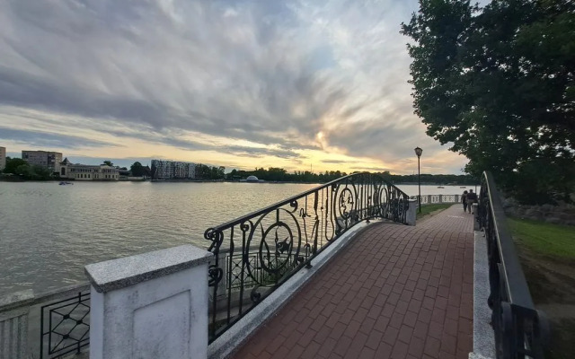 V Novom Dome U Verkhnego Ozera I Muzeya Yantarya Flat