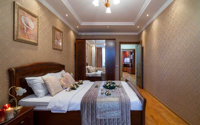 two-room in Amalienau Apartments