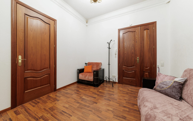 Uyutnaya Kvartira Na Moyke 32 DereMRents Flat