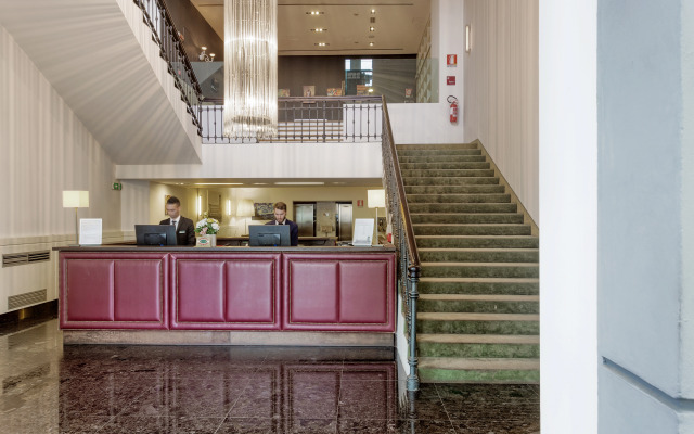 Отель Italiana Hotels Milan Rho Fair