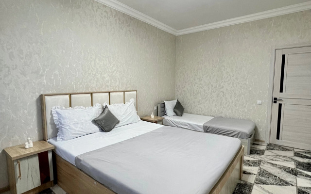 V Tsentre Tashkente Chakar 198 Ot Rnb Estate Apartments
