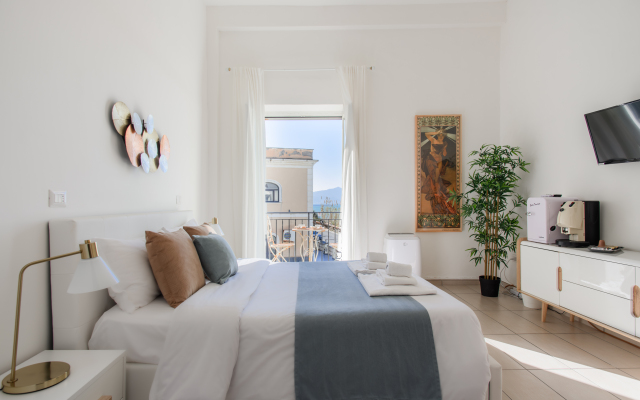 Naro Suites and Rooms