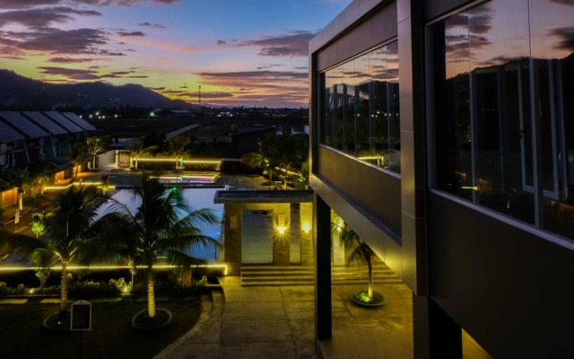 Отель Aston Gorontalo & Convention Center