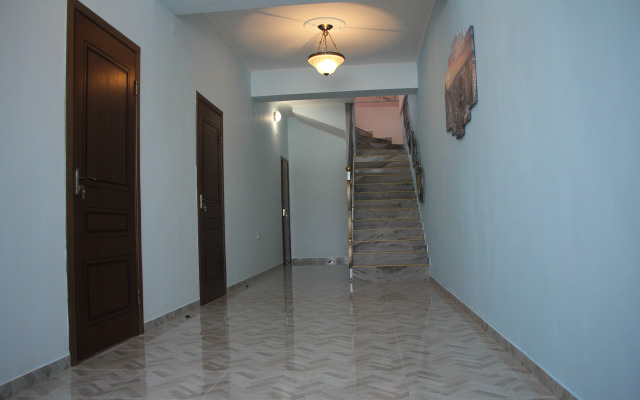 Lara Hotel