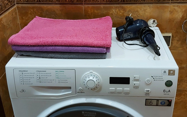 Ryadom S Parkom Gagarina Apartments