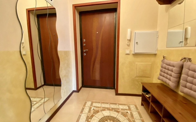 Видовая Двухкомнатная Элитная Квартира на Чёрном Озере