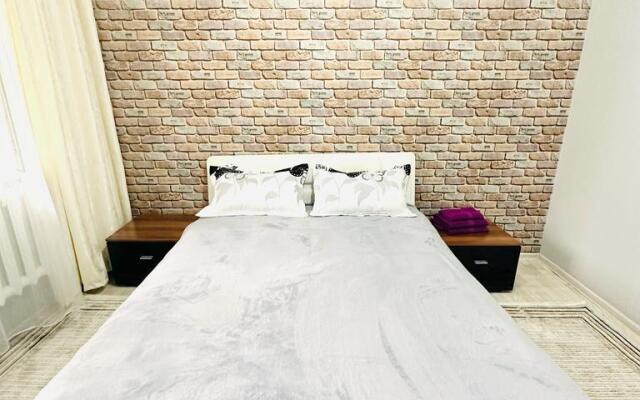 V Mikrorayone Mamyr 1 Flat
