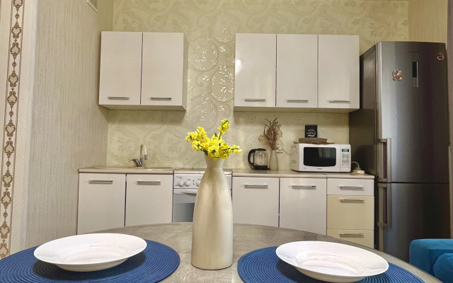 Квартира Отличная, уютная студия в ЖК Крислалл Crystal apartment