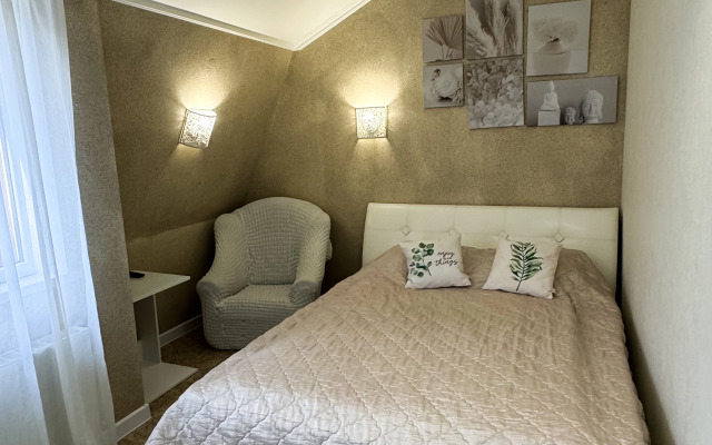 Zapovednyij Arhyiz Guest House