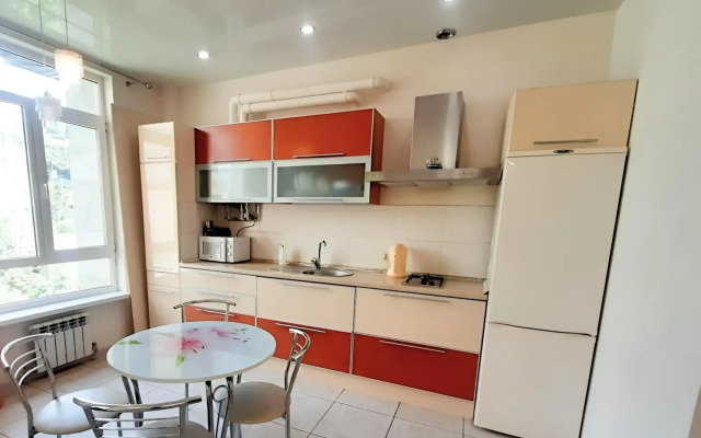 Ryadom s Morem v Tsentre Sochi Flat