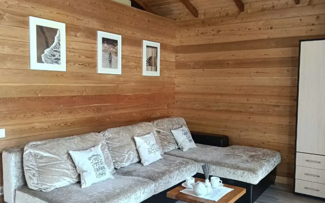 Chalet Vardan Bungalow