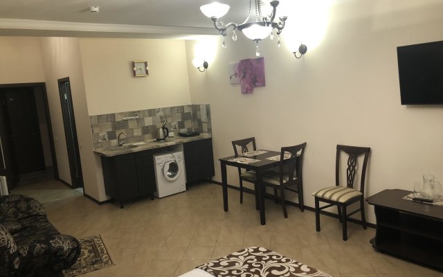 Mir Hotel