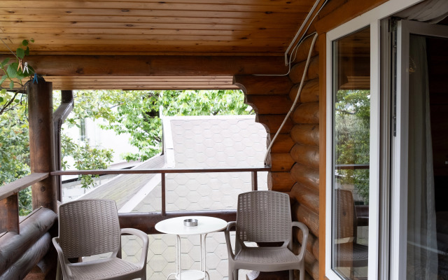Lyubimy Dvorik Guest house