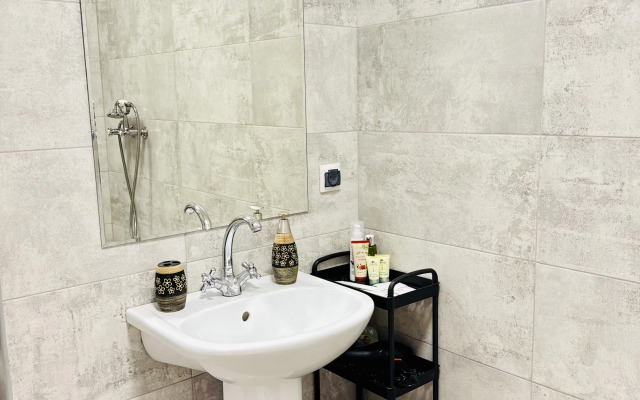Uyutnaya Studiya 32m2 Novy Remont Flat