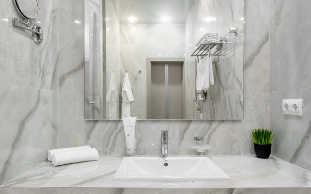 Апартаменты Mirror с отдельной спальней