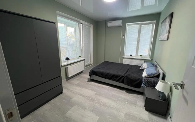 Flat S Balkonom
