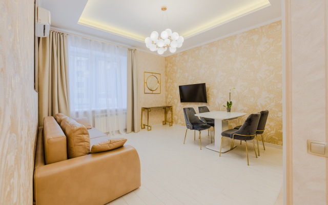 Lyuks U Krestovskogo Ostrova Apartments