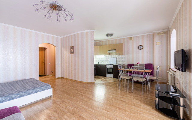 Na Zaslonova 17 Flat