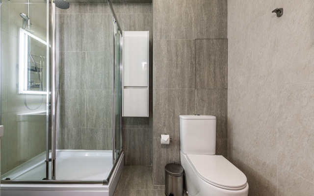 Oplot - Uluchshennyj lyuks s terrasoj 1 Apartments