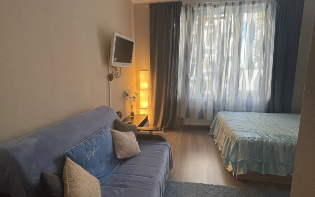 Uyutnaya Studiya v Novom Zhk Letniy Sad Apartments