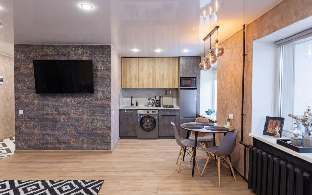Yevrodvushka s balkonom Flat