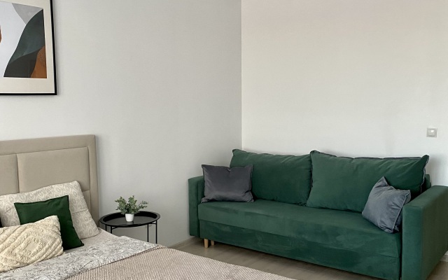 Apartamenty 1 Komnatnye 2+2 V Tyumenskoy Slobode 15 Etazh Vidovye