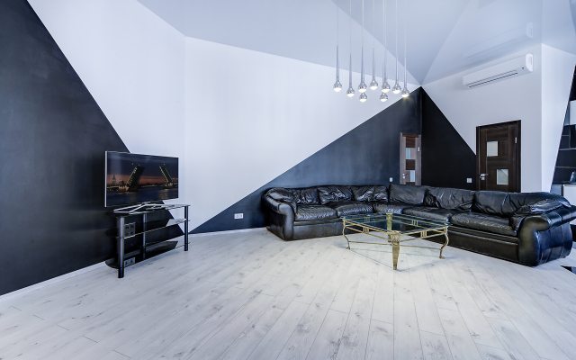 Sutki Peterburg Nevskij 81 apartment