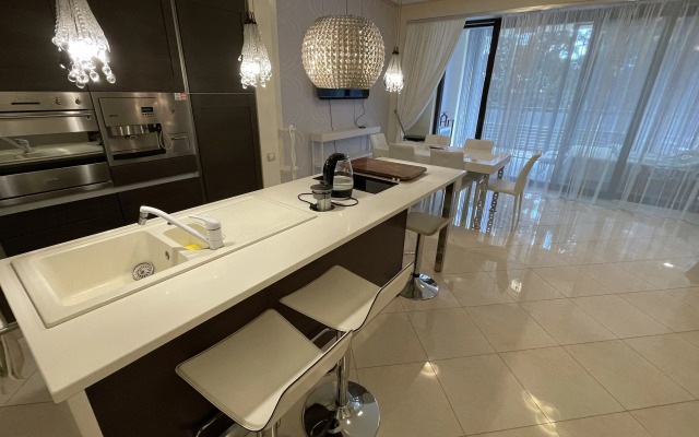 Na Parkovom Proyezde 6А Apartments