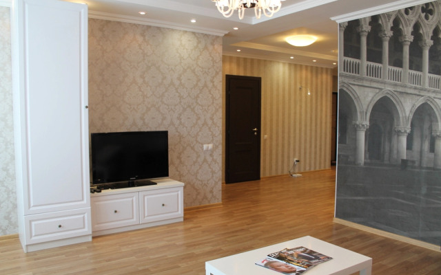 Apartments Stolichny 10
