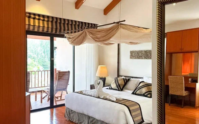 Laguna Cove S Tremya Spalniami Villa