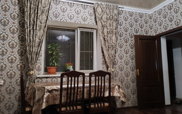 Частный дом Студия в центре в районе Курортного бульвара