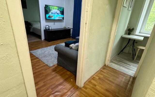 Квартира Уютная двухкомнатная на Большой Почтовой