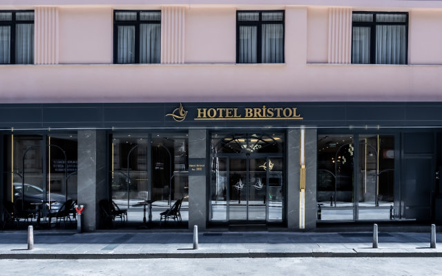 Отель Bristol