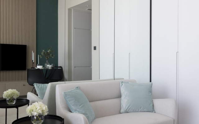 Spacious Studio Westwood Apartments