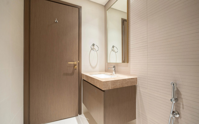 Keyrock Palm-View Luxury Stay in Grand Bleu Apartments