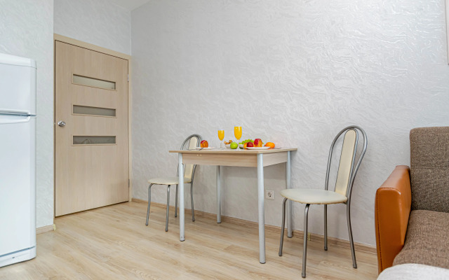 Апартаменты Cosmos Apart на Революции 48А (1)