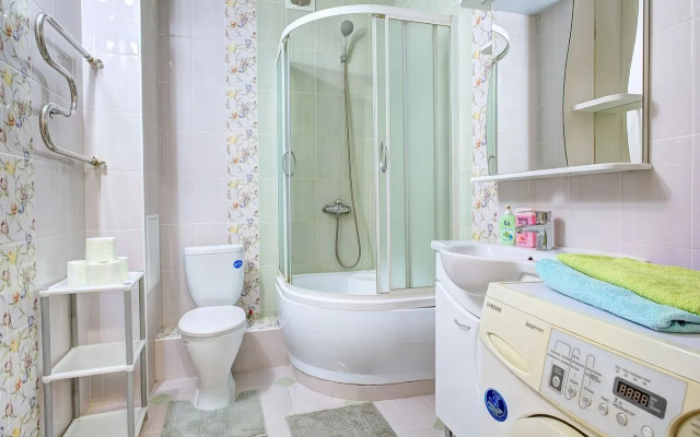 Na Ulitse Sukhodolskaya 12 Flat