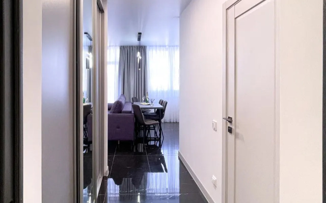 Апартаменты-студия улучшенная с кроватью, двуспальным диваном и балконом, 16 этаж