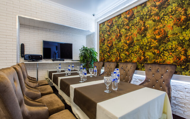 Lazurny bereg Hotel