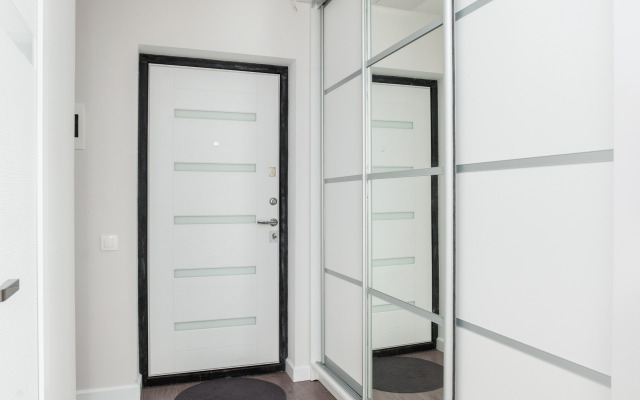 BestFlat24 White Bashnya Kit Apartments